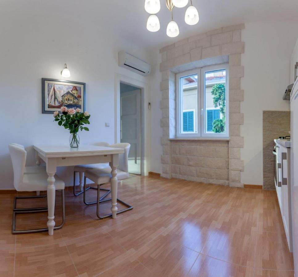 Classy Apartment In The Center Of سبليت المظهر الخارجي الصورة